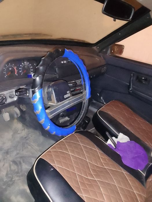 Avtomobil sotiladi2108 tez