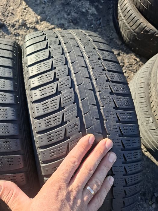 Vand 2 anvelope 215 45 18 falken m+s bune