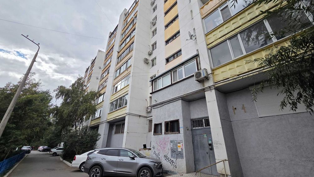 3-ком напротив ЦУМа