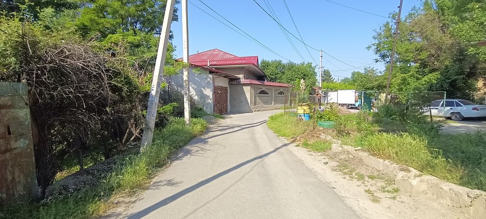 Prodaetsya uchastok