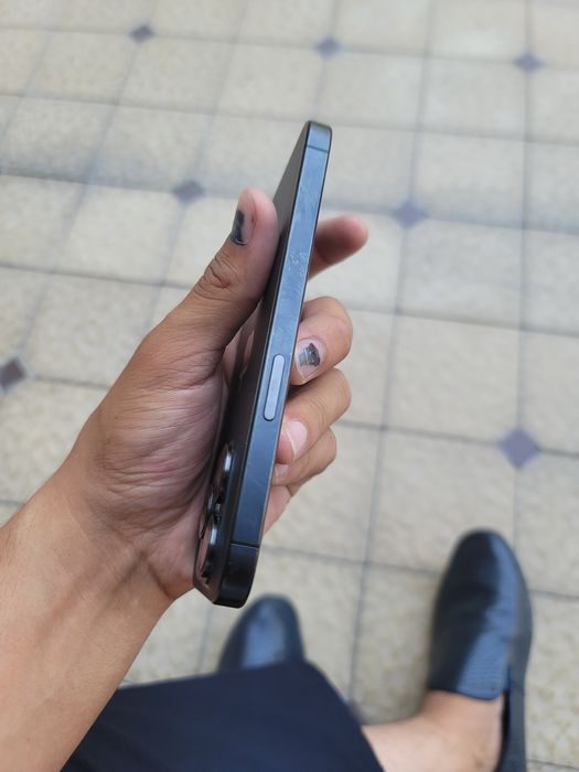 Iphone 15 Pro sotiladi