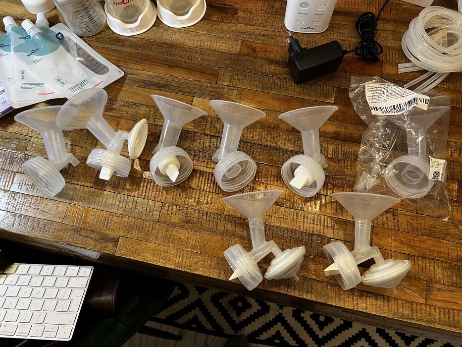 Pompă ambii sani Spectra ca NOUĂ + Accesorii extra + pungi de stocare