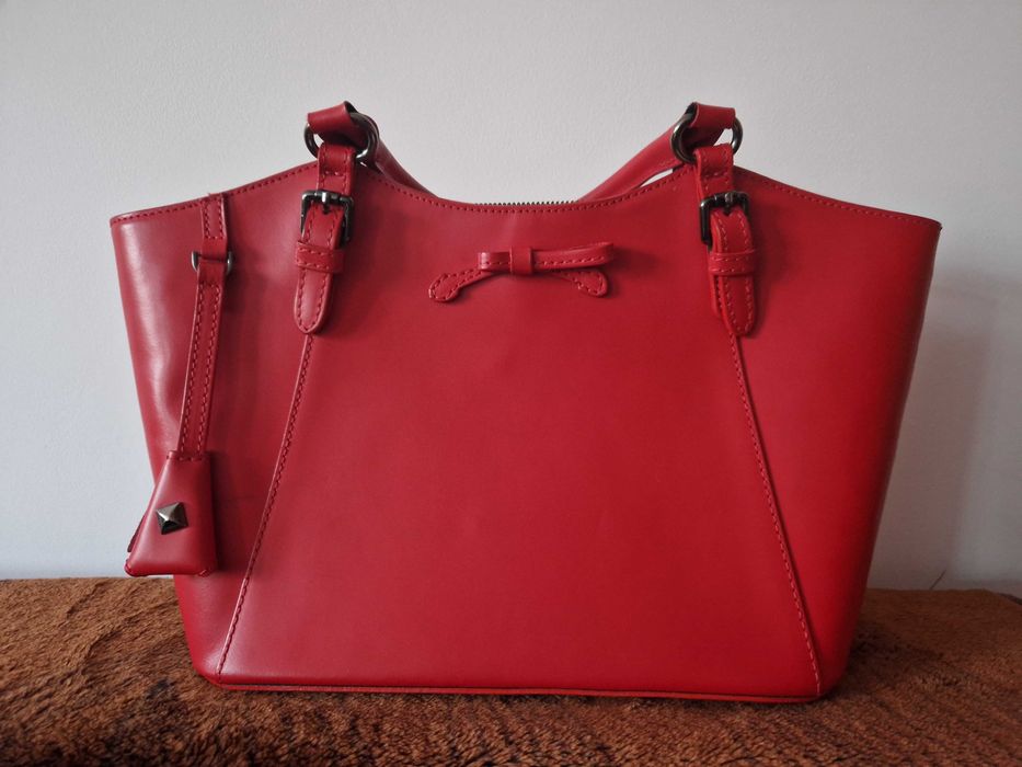 Genti moderne din piele