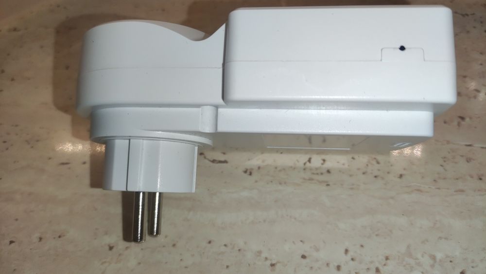 Priză Inteligentă cu Contor Energie JJEPM-16SW – WiFi, Display Color