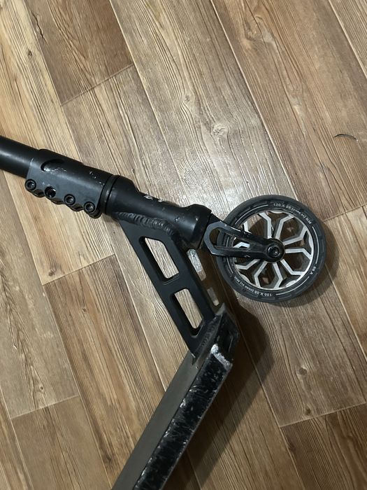 самокат LIMIT 22B