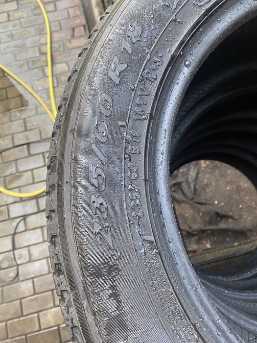 Шины б/у 235/60 r18