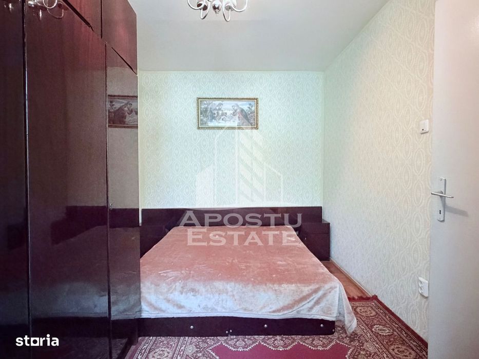 Apartament de vanzare cu doua camere parter Piata Doin Calea Sagului