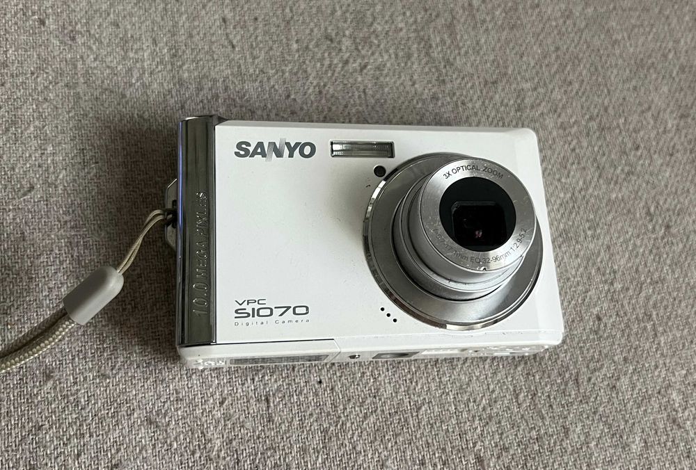 Aparat foto digital Sanyo VPC-S1070EX 10MP compact defect pentru piese