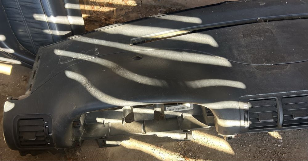 Табло за мерцедес МЛ 163/w163 ML tablo долна част горна част