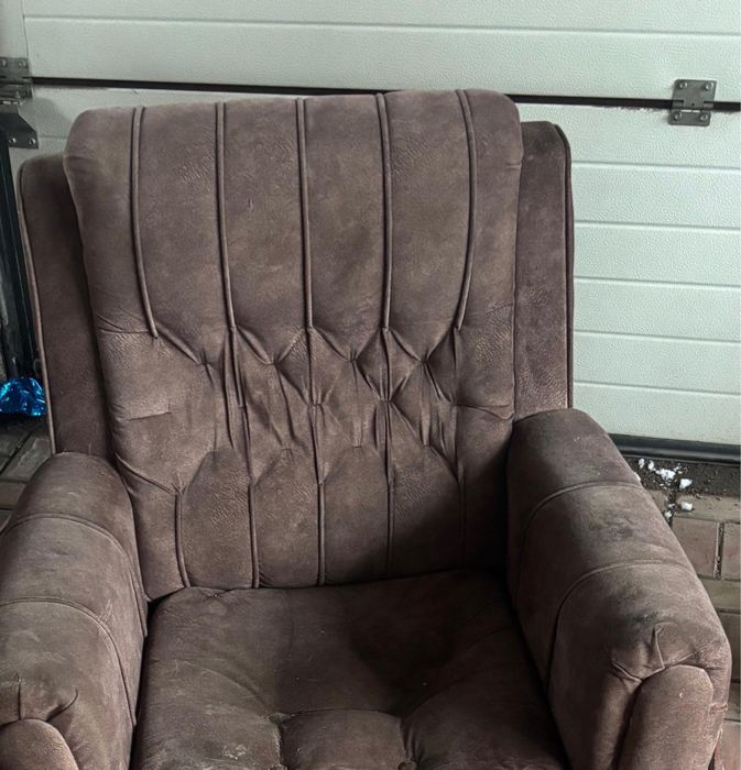 Продам диван + два кресла