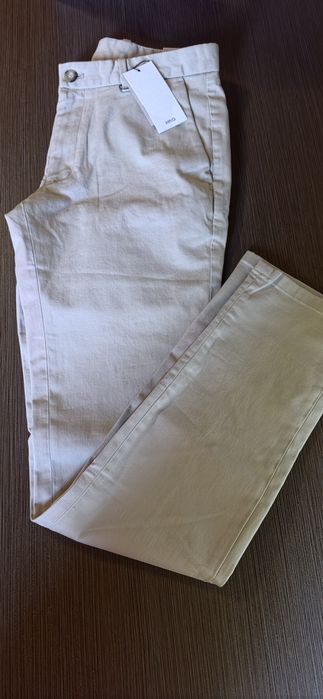 Pantaloni chino Mango