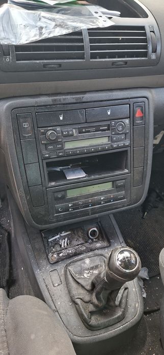 Фолксваген шаран 1.9 TDI 116к.с на части отличен мотор и скорости