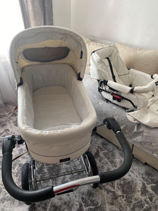 Продам детскую коляску