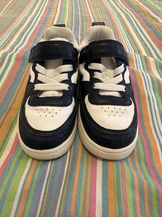 Adidasi sport copii