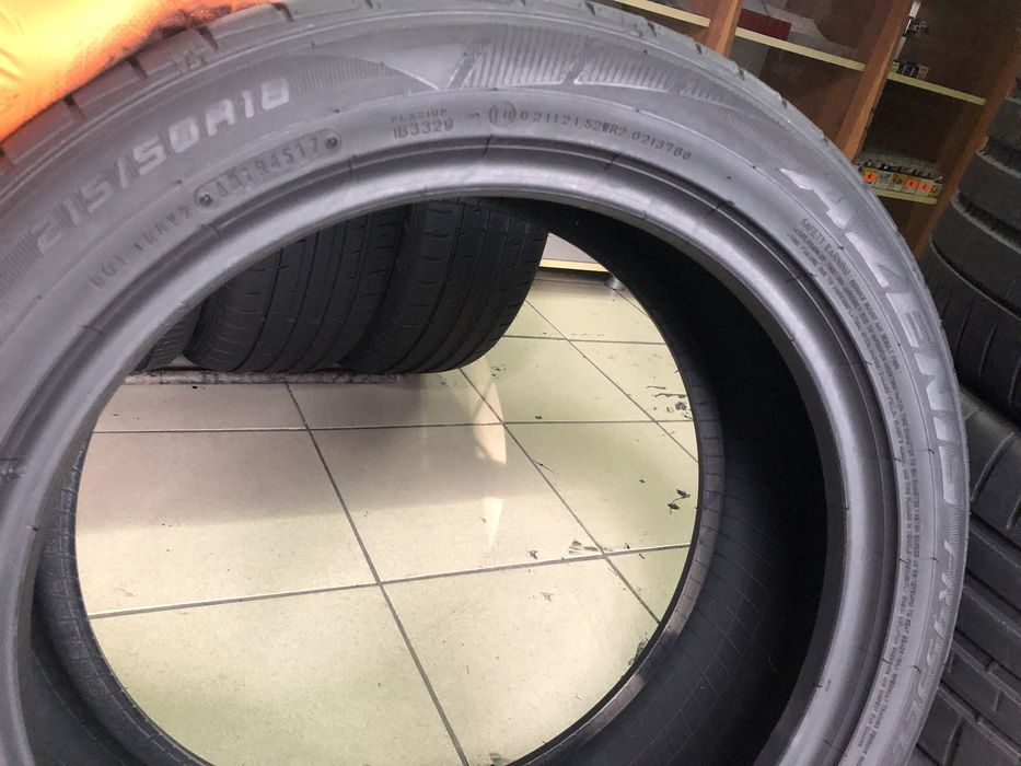 215 50 18 Falken de vara