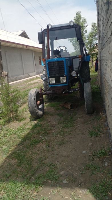 Belarus MTZ 80 sotiladi