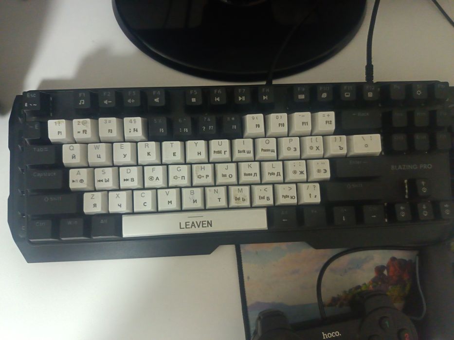 Продам клавиатуру Blazing pro Blak