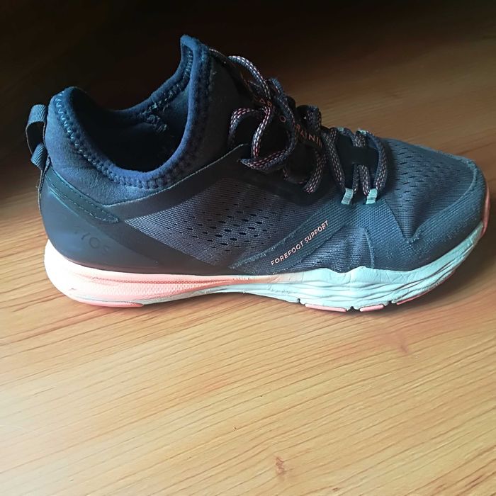 маратонки Domyos 36 номер