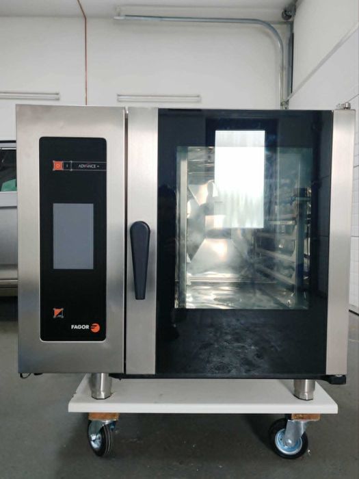 Cuptor profesional Fagor,touchscreen,6 tavi!