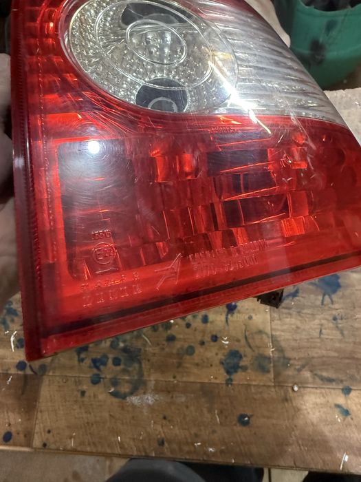 Фонарь приора один правый оригинал