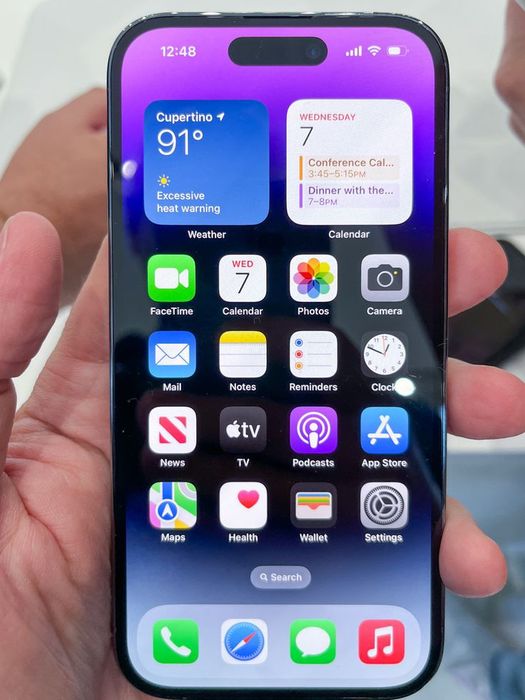 iPhone 14 pro цвета Deep Purple