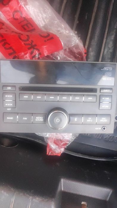 Продам автомагнитолу на равон