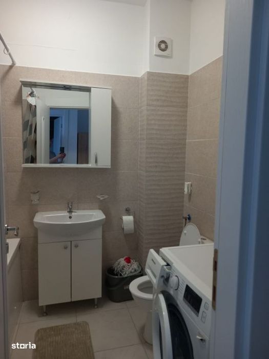 Garsoniera moderna Militari Residence, bloc nou, balcon inchis 299 e