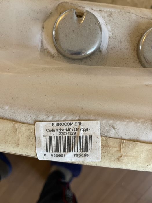 Vand cada hidromasaj 140x140