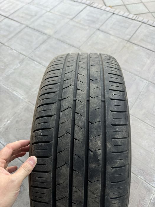 Шины 16 размер.Почти новые