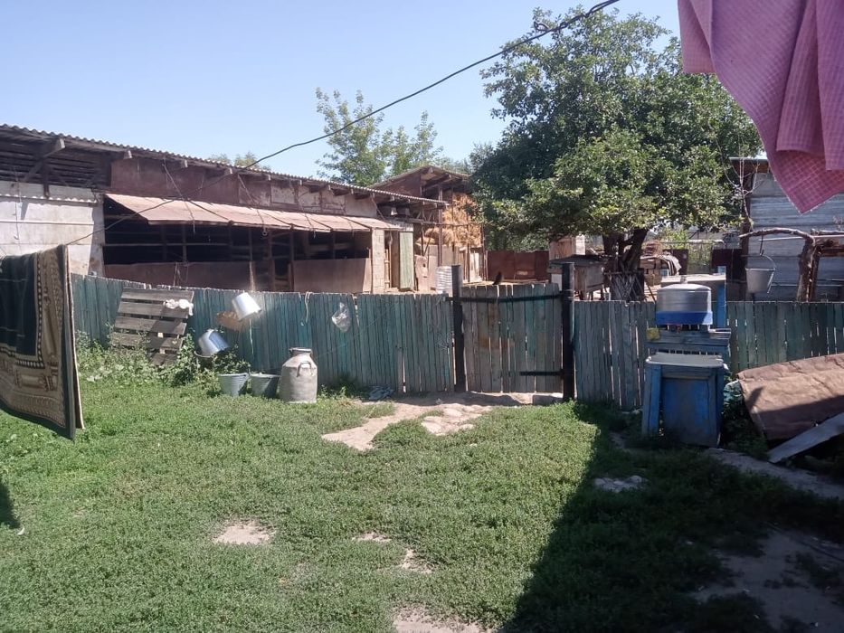 Продам дом с большим участком