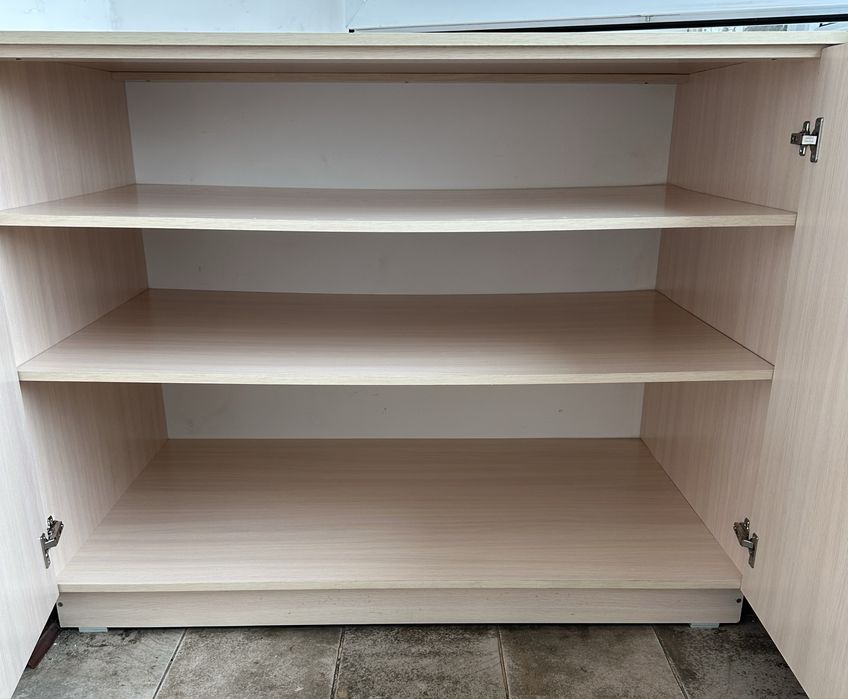 Шкаф комод бежевого цвета