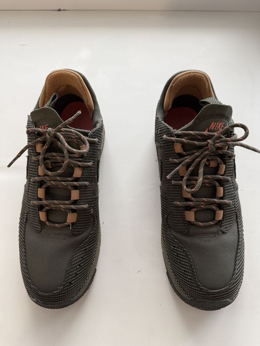 Продам кроссовки NIKe