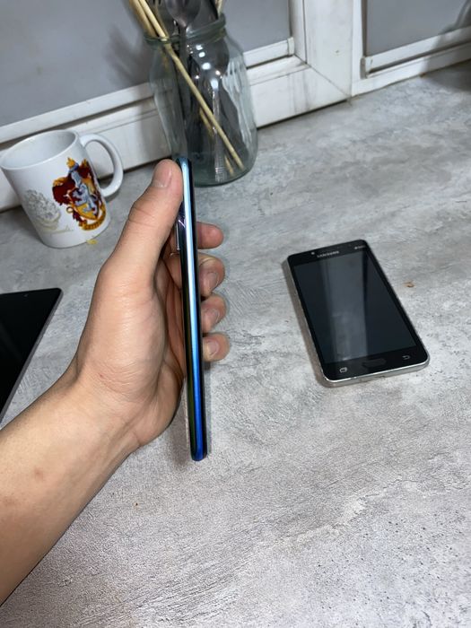 Продам телефоны все в рабочем состаяния