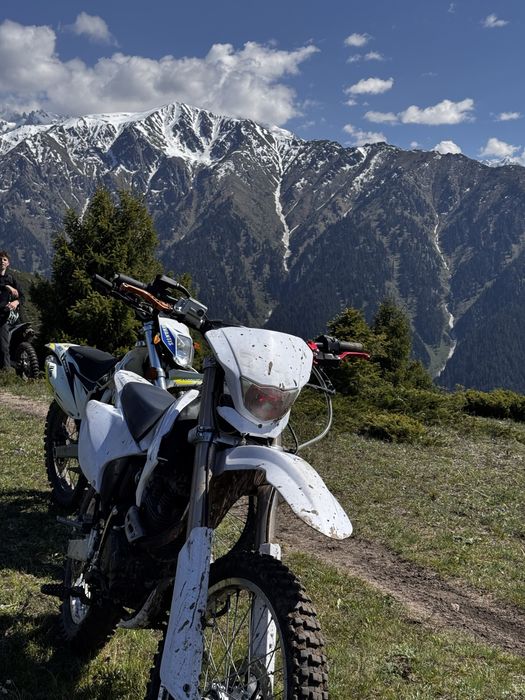 эндуро 250 кубов