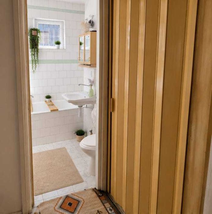 Vand apartament 2 camere