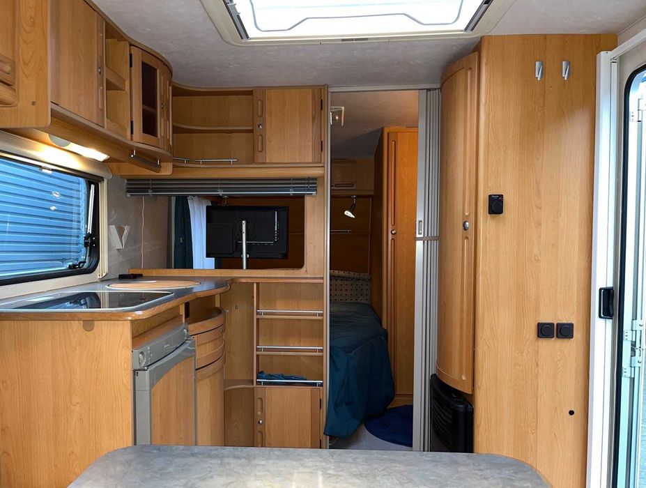 Каравана Adria Unica B, 5205 | French Bed
