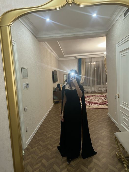 Продам платье от бренда Малли