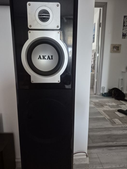 Sistem audio Akai