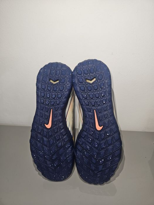 ghete de fotbal nike- marimea 38,5