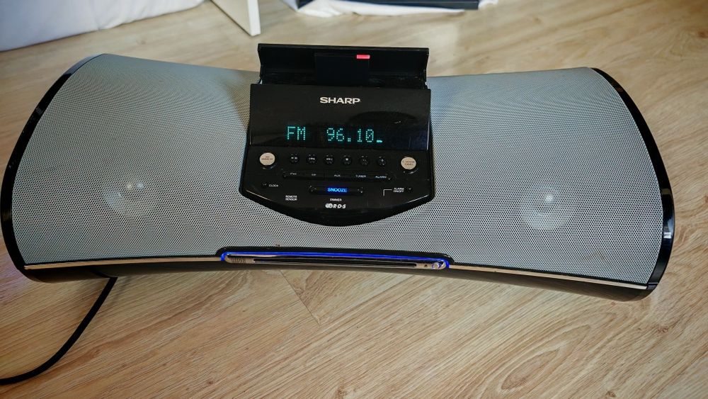 Cd player  boombox,ipod dock Sharp dk-a10