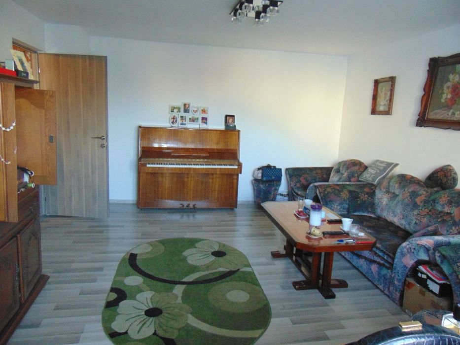 Apartament 3 camere, zona Lunei - DIRECT PROPRIETAR