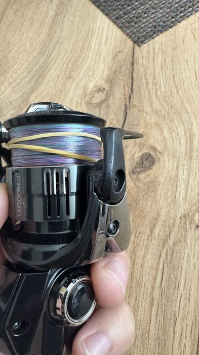 Shimano Vanquish 19 C2500SHG