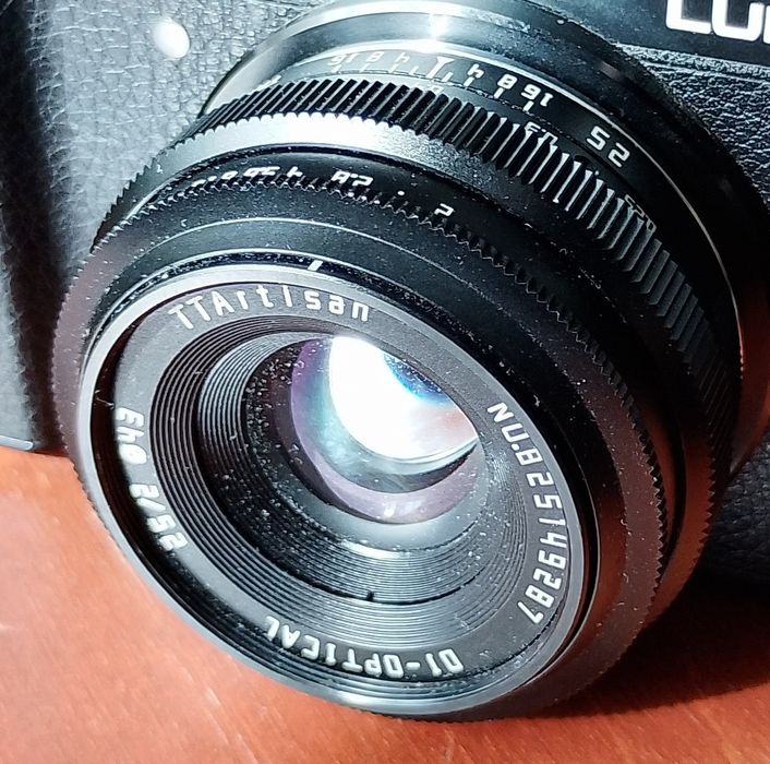 M4/3,  TTaristan 25 mm f/2