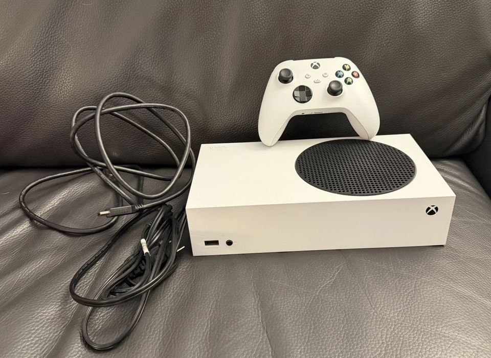 Xbox series s 1 геймпад