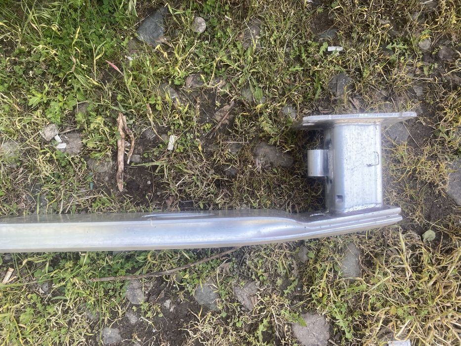 Задна греда Vivaro mk3  toyota proace peugeot expert