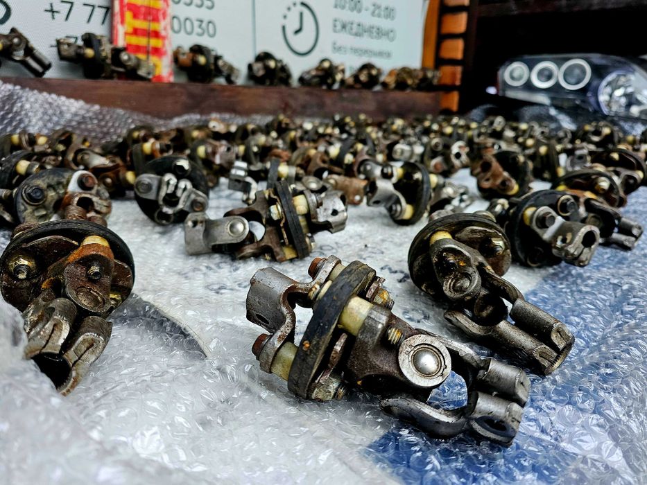 Рулевой карданчик RX300