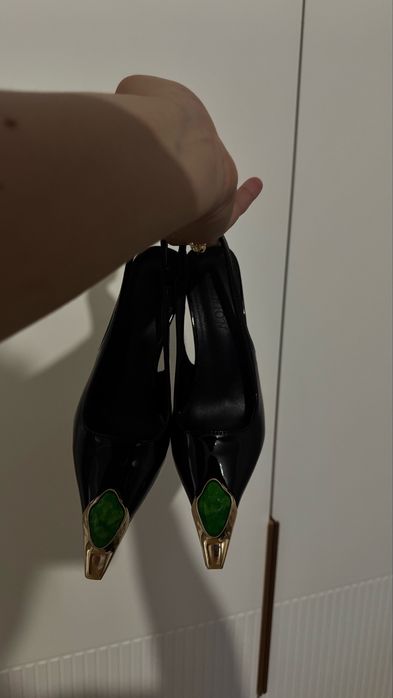 Продам новые туфли