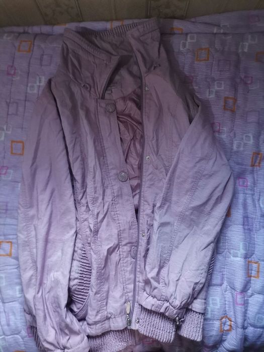 Продаю женские куртки