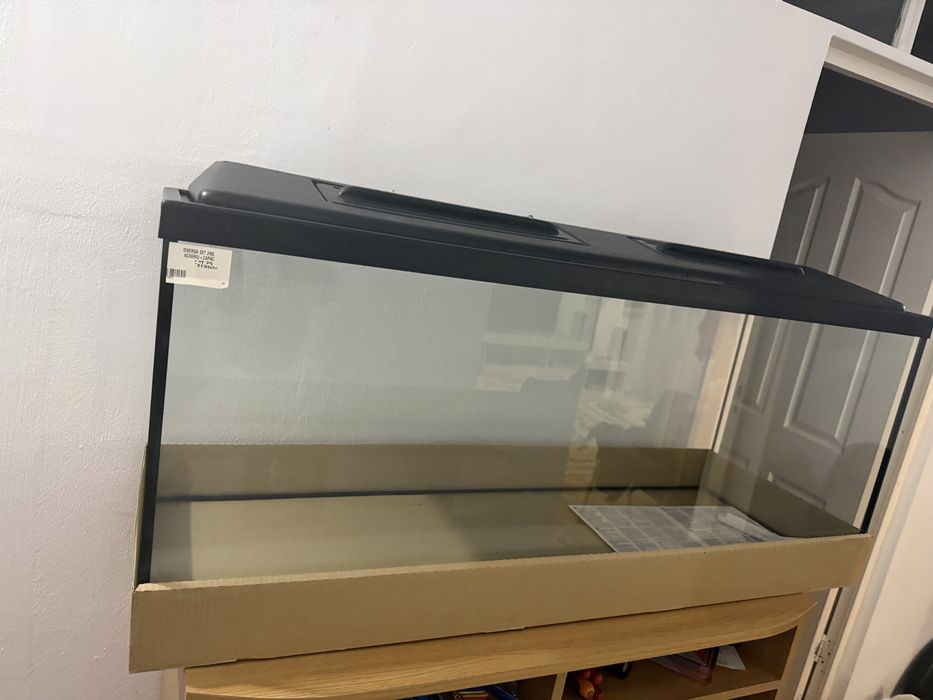 Acvariu  240 litri , nou in cutie