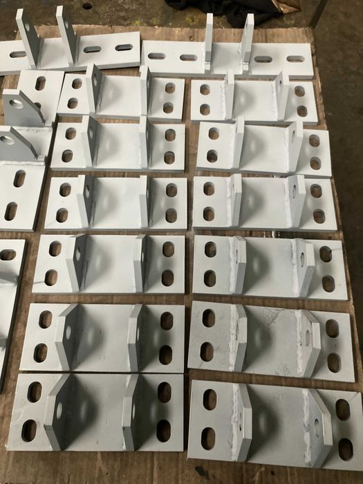 Заваръчни услуги и метални конструкции.